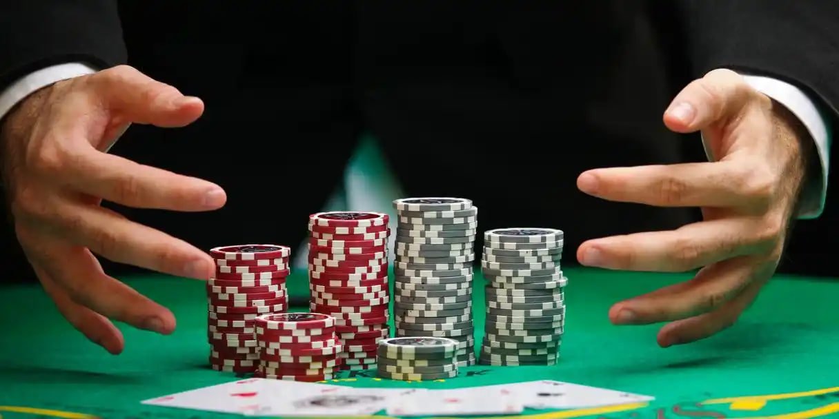 Người chơi Việt Nam trải nghiệm baccarat live casino trên điện thoại di động